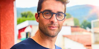 Highly Analytical Men Often Have These Habits That Others Tend To Misread