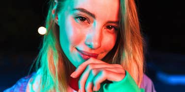 Highly Analytical People Immediately Understand These Social Cues That Confuse Average Minds