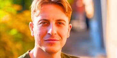 If A Man Shows These Signs Early On, He May Be More Stable Than Most