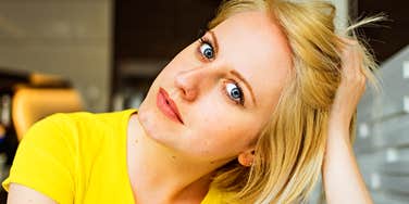  if a woman says these phrases often she's likely a low-quality person 