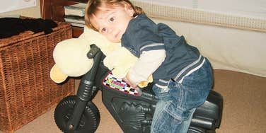 Kids Who Grew Up In The 80s & 90s Were Allowed To Do Things That Actually Made Them More Resilient & Interesting As Adults