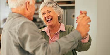 Her Mom Lost Her Memory — But Her Reaction When Her Husband Comes Home Says Everything