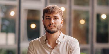 people use corporate jargon appear intelligent usually means incompetent 