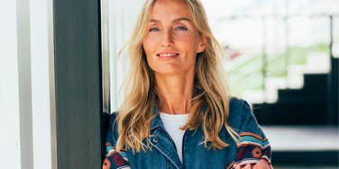 woman with exceptional inner strength smiling confidently