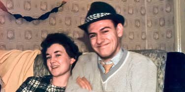 Traditional Habits That Were Common In The 60s & 70s That Are Now Seen As ‘Rude’ By Most Of Gen Z