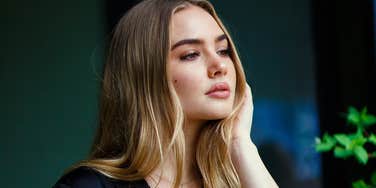 woman shares atrocious response asking friends celebrate birthday