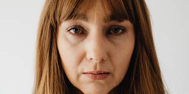 Woman discovers husbands betrayal.