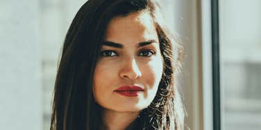 Woman displays narcissistic tendencies.