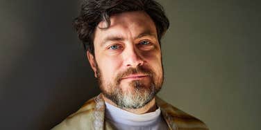 toxic man who uses gaslighting and manipulation in relationships