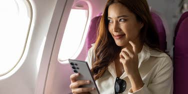 influencer who got an idea on a plane