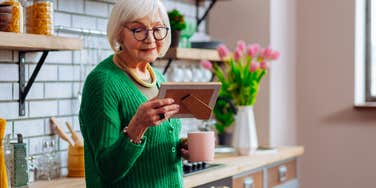 people put photos refrigerator without realizing bad luck