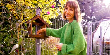  people who put up bird and squirrel feeders in their yards usually share rare personality traits 