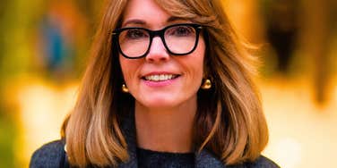 Subtle Differences Between People Who Build Wealth & Those Who Just Spend It