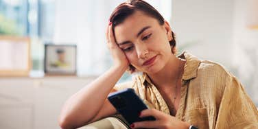 woman who can't stop following the online drama of random people
