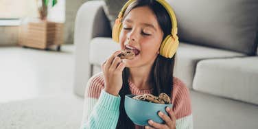 people listen bad music eat more sugar says study