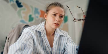 frustrated recent college graduate who can't find a job
