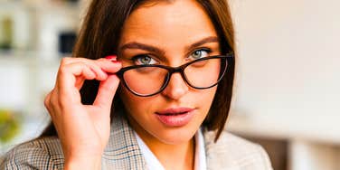 Smart Women Do Things Differently Than All The Rest When A Man Treats Them Poorly