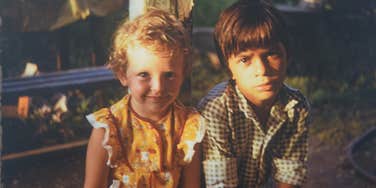 vintage children born in the 70s smiling together