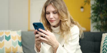 wrong number text leads unlikely age gap friendship