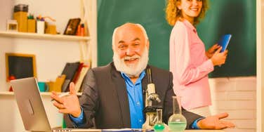 Incredibly Special Lessons People Who Still Remember Their Favorite Teacher Learned In School