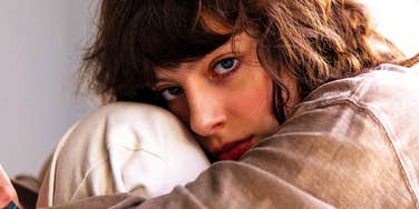 People Who Grew Up In Difficult Homes Often Experience These 7 Lasting Brain Changes