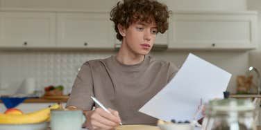 gen z living parents smart money move older generations considered failure
