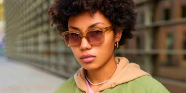 narcissistic woman hiding behind her sunglasses