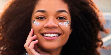 confident woman smiling not needing reassurance