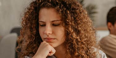 Woman blames everyone bt herself for her problems 