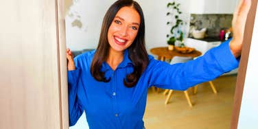 Important Things People Who Always Have Their Life Together Usually Keep By The Front Door