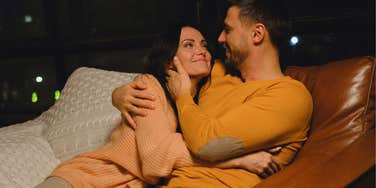 things happy couples spend last hour day doing