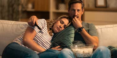traits people fall asleep movie starts