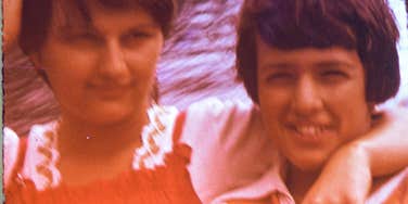 Old-Fashioned Ways 70s and 80s Kids Made Life-Long Friendships That Younger Generations Could Learn From