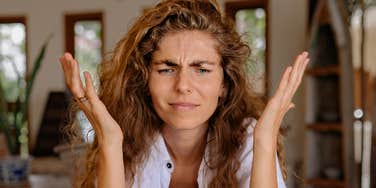 Bad Companies Usually Use These Sneaky Phrases In Their Job Postings Woman sees phrases in bad companies' job postings.