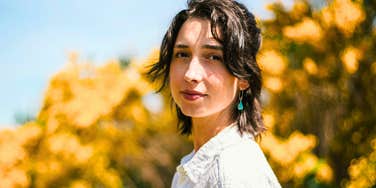 gen z woman mastered concepts older generations needed therapy learn
