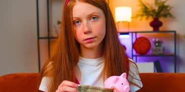 Habits Kids Raised By Parents Who Struggled Financially Carry Into Adulthood