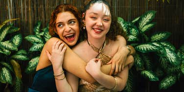 best friends who feel comfortable being their true selves