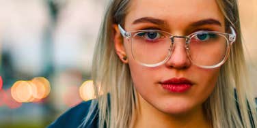Habits Kids Raised By Emotionally Controlling Parents Carry Into Adulthood