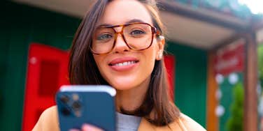 Texts Average Minds Think Are Acceptable But High IQ People Never Send