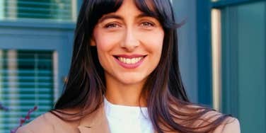 Life Lessons High IQ Hyper Independent Women Learned When They Were Younger