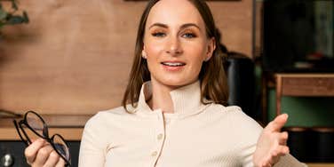 Woman who has practiced shutting down bossy coworkers