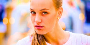 Micro-Details People With Sharp Intuition Usually Pick Up On Within 60 Seconds Of Meeting Someone