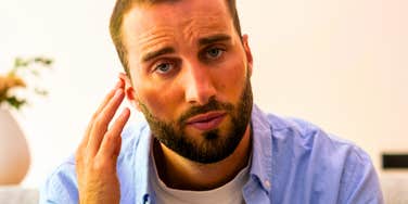 Habits Emotionally Guarded People Usually Use To Hide Their True Feelings