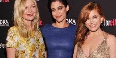 bachelorette movie kirsten dunst isla fisher lizzy caplan