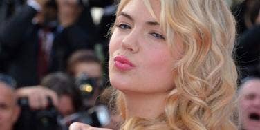 Kate Upton kisses