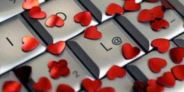 10 Pros & Cons Of Online Dating [EXPERT]