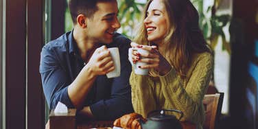 couple at cafe