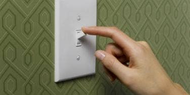 light switch on off