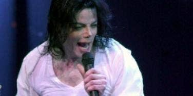 Michael Jackson singing