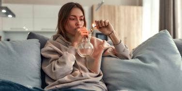 Why I Like The Benefits Of Smoking Weed Before Bed
